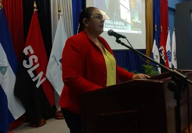Hugo Chavez, Nicaraua, cátedra abierta, Hugo chavez, uni,