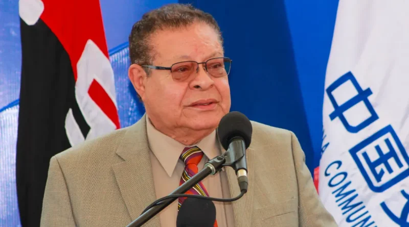 Dr. BRuno Gallardo, Ministro de Hacienda, retira, agradece, servicio, labor, trabajo, Nicaragua, Gobierno de Nicaragua,