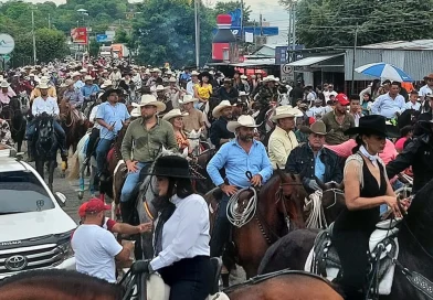 chontales, nicaragua, desfile hipico,