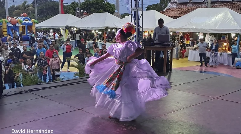 nicaragua, managua, puerto salvador allende, familias,