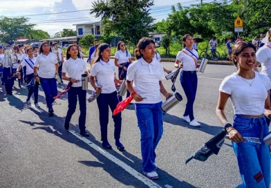 nicaragua, desfile escolar, fiestas patrias, boaco, todos san jacinto,
