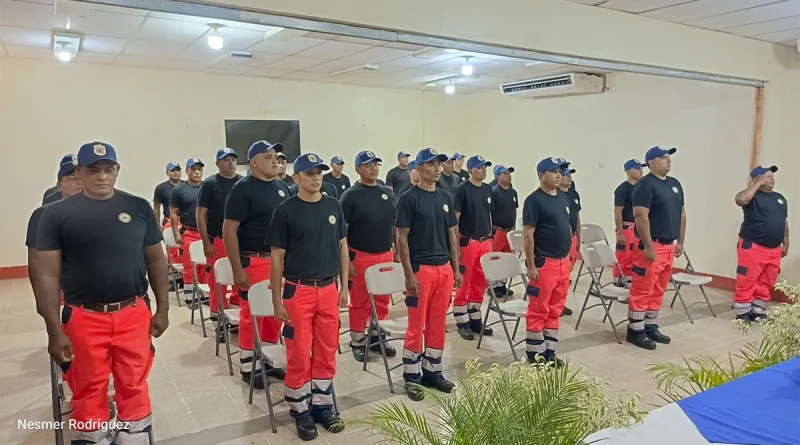 nicaragua, bomberos unidos, seguridad, operadores de vehículo,