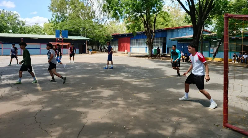 juventud Sandinista, estudiantes, jornada recreativa, mañana deportivas, Tecnológico Simón Bolívar, Managua,