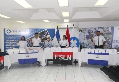 nicaragua, cruz blanca, nuevos uniformes,