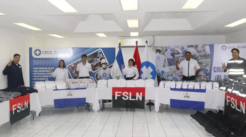 nicaragua, cruz blanca, nuevos uniformes,