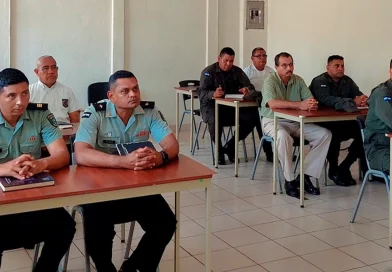 ejercito de nicaragua, universidad de ingenieria, universidad de defensa, debate,