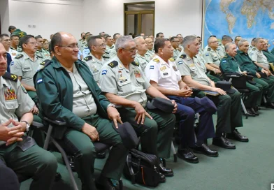ejercito de nicaragua, reunion de trabajo, jefes militares, managa,
