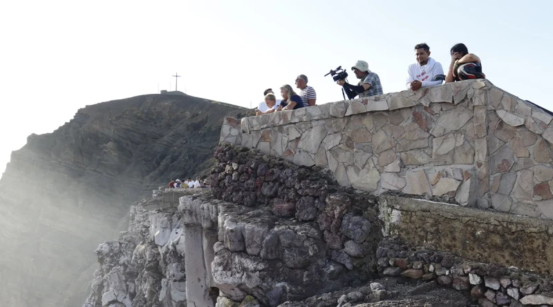nicaragua, turismo, volcan masaya,