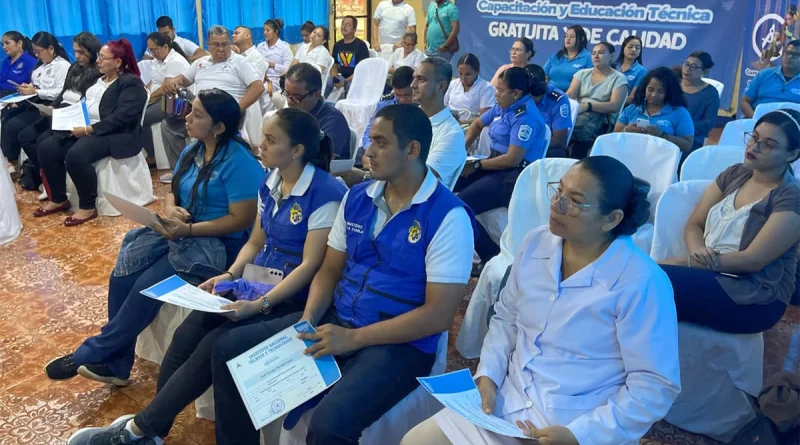 gobierno de nicaragua, mined, inatec, minsa, curso, personas con discapacidad visual, servidores publicos,