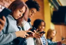 Francia, redes sociales, prohibir, menores de 15 años,
