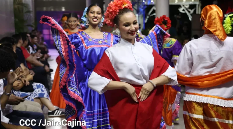 Pasarela Nacional de Huipiles Amor Patrio, pasarela de huipiles, Reinas Nicaragua, Managua,