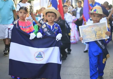 Granada, desfile escolar, fiestas patrias,