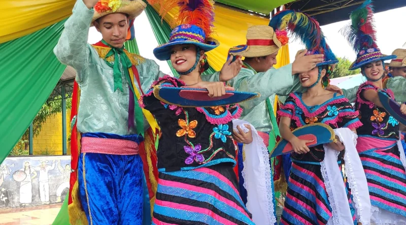 nicaragua, festival del huipil, masaya,