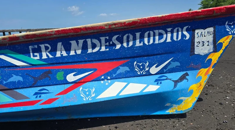 ejercito de nicaragua, fuerza naval, pesca ilegal, chinandega, el viejo,. tripulacion hondureña,