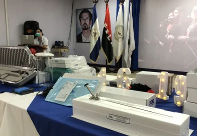 equipos, Litotripsia, entrega, hospitales de Nicaragua, tratamientos renales, equipos modernos, tecnología médica,