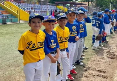 Jornada de béisbol, alcaldía de Managua, fiestas patrias, deporte, academias, niños, niñez,
