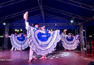 nicaragua, puerto salvador allende, managua, festival del huipil,