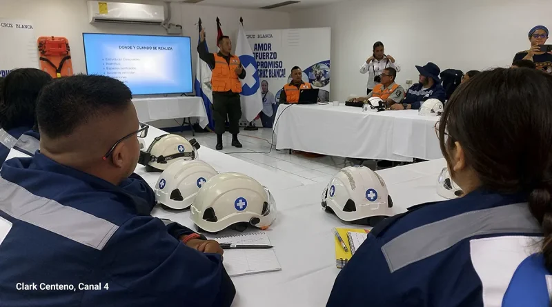 Crus Blanca, rescatistas, curso, capacitación, rescate, búsqueda, salvamento, Defensa Sivil,