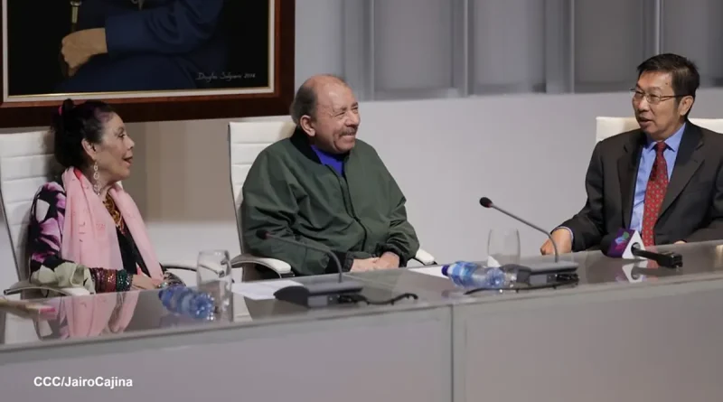 Copresidnetes de Nicaragua, Comandante Daniel Ortega, Rosario Murrillo, embajador de China, despedida, despiden,