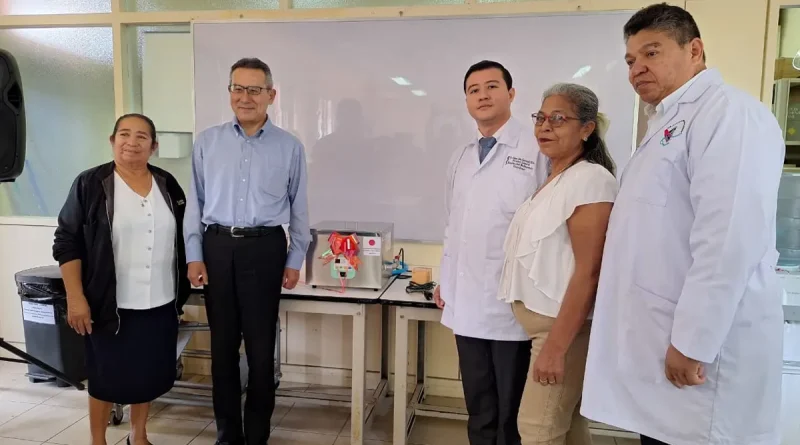 hospital de Boaco, embajador de Japón, equipo, salud, atención, limpiador ultrasónico,