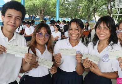 Nicaragua, estudiantes, bono presidencial