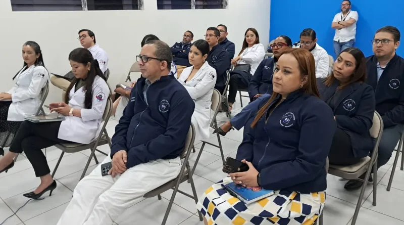 médicos residentes, Nefrología Materno Fetal, MINSA, Ministerio de Salud, Nicaragua, embarazos saludables, curso especializado, materno fetal, salud,