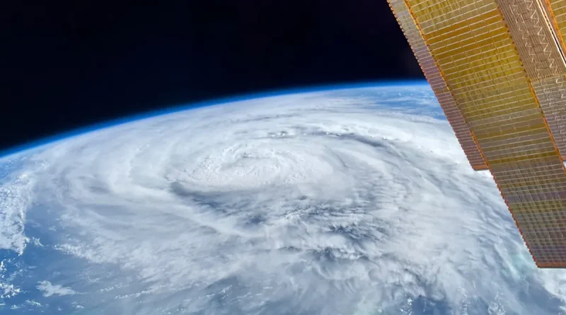 imagenes, huracan, Melissa, caribe, ruso, imagenes impresionantes, órbita, desde el espacio,