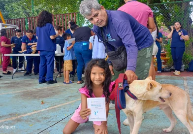 Jornada veterinaria, jornada "Mi mascota mi Amigo", vacunas, Managua, barrio Omar Torrijos, desparacitantes, vacunas, vitaminas, mascota, animales, cuido de animales,