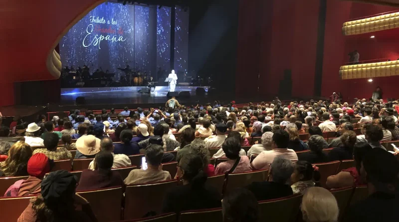 Teatro Rubén Darío, INSS, jubilados, tributo a los grandes de España, tributo,