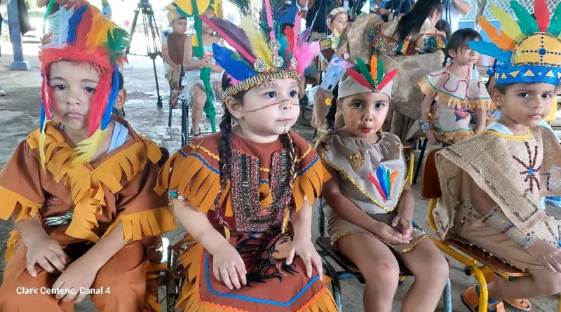 estudiantes, niños, MINEDE, Resistencia Indígena, pasarela, tejes autóctonos, Nicaragua, Colegio Público Nicarao,