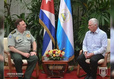 Comandante en Jefe de las Fuerzas Militares del Ejército de Nicaragua, General de Ejército, Julio César Avilés Castillo, Ejercito de Nicaragua, encuentro, Presidente de cuba, Miguel Díaz-Canel,