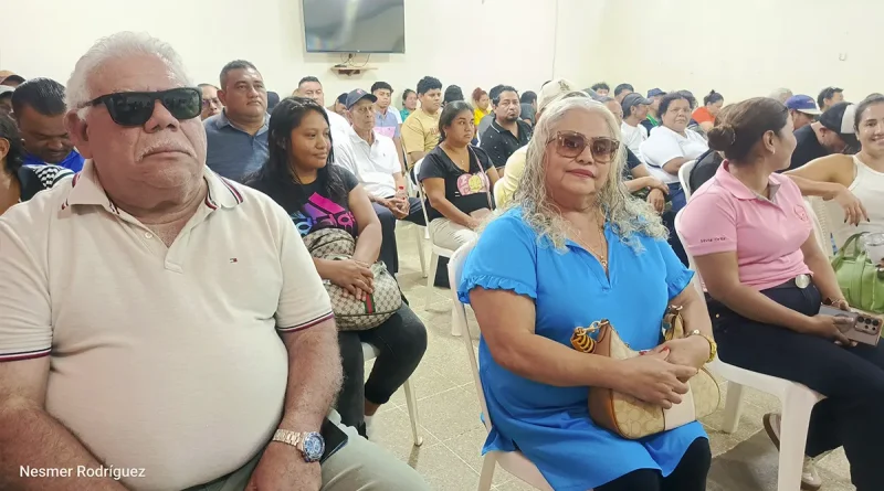 nicaragua, managua, tiscapa, polvora, comerciantes