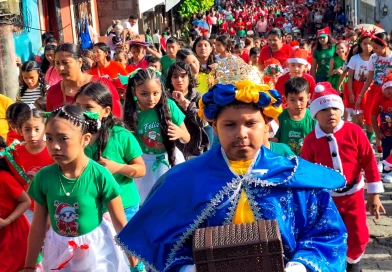 nicaragua, boaco, desfile navideño, policia nacional,