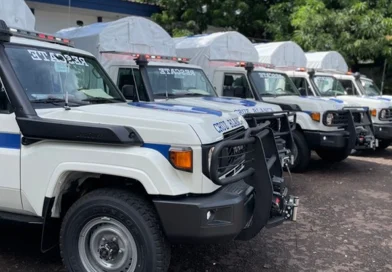 cruz blanca de nicaragua, nicaragua, managua, 7 camionetas ni