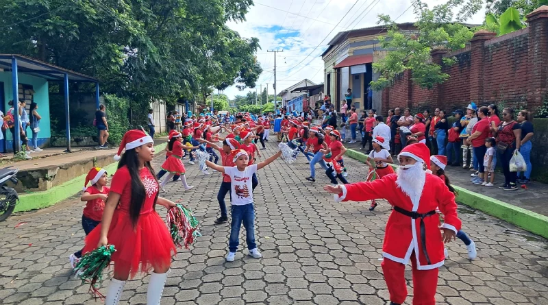 mined, desfile navideño, ticuantepe, managua, nicaragua