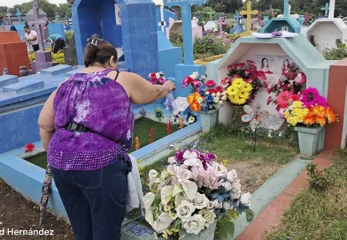 nicaragua, cementerios, dia de los fieles difuntos, cementerio caminos del cielo,