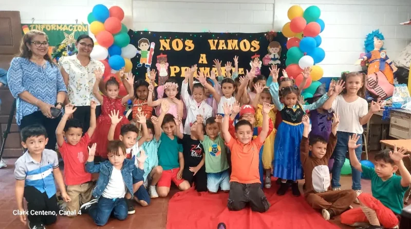 Managua, cierre de ciclo escolar, Instituto San Sebastian, estudiantes, MINED,