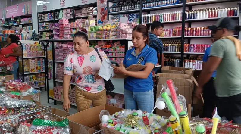 nicaragua, mercado oriental, compradores, navidad, managua, compras,