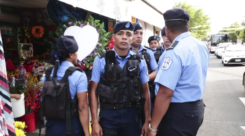 policia nacional, fieles difuntos, nicaragua,