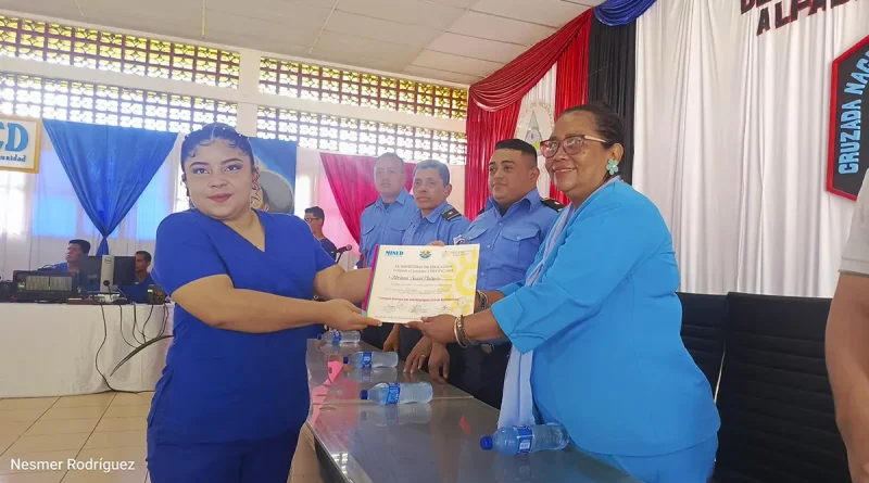 sistema Penitenciario, certificado, reinserción social, culmina, gradua,