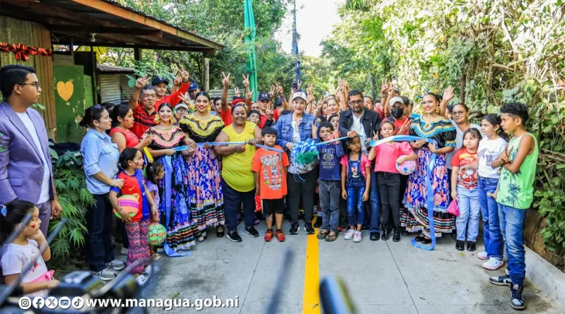 nicaragua, calles para el pueblo, managua, alcaldia de managua, calles, navidad, festival,