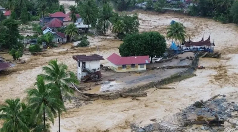 Indonesia, inundaciones, rescate, desaparecidas, búsqueda, equipos de rescate,