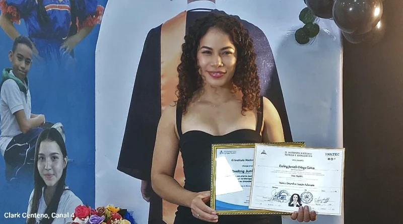 formacion tecnica, graduacion, eveling ortega,