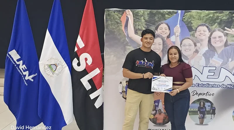 certificado, estudiantes, IND, UNEN, Taller de Arbitraje en voleibol y fútbol sala, deporte