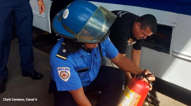 nicaragua, navidad, inspección, bomberos unidos, nicaraGUa, terminal de buses, el mayoreo,