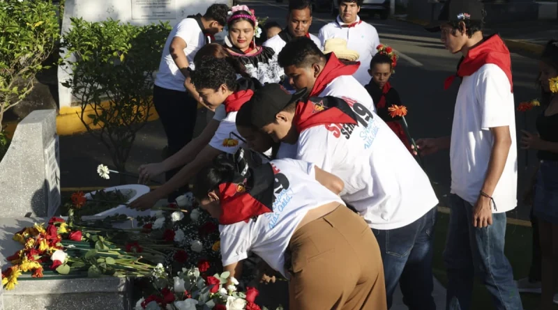 comandante camilo ortega saavedra, juventud sandinista, homenaje,