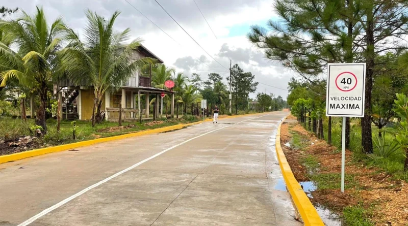 tres calles de concreto, alcaldia de waspam, costa caribe norte, infraestructura vial, gobierno de nicaragua, red vial local, instalación de cunetas y bordillos, aplicación de pintura vial, nicaragua