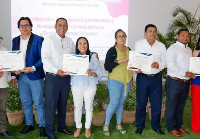 nicaragua, mined, certificados, docentes
