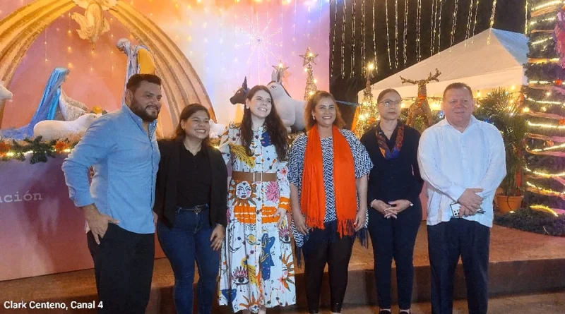 avenida bolivar, nacimientos, niño dios,