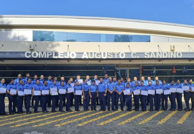 nicaragua, graduación, peritos,